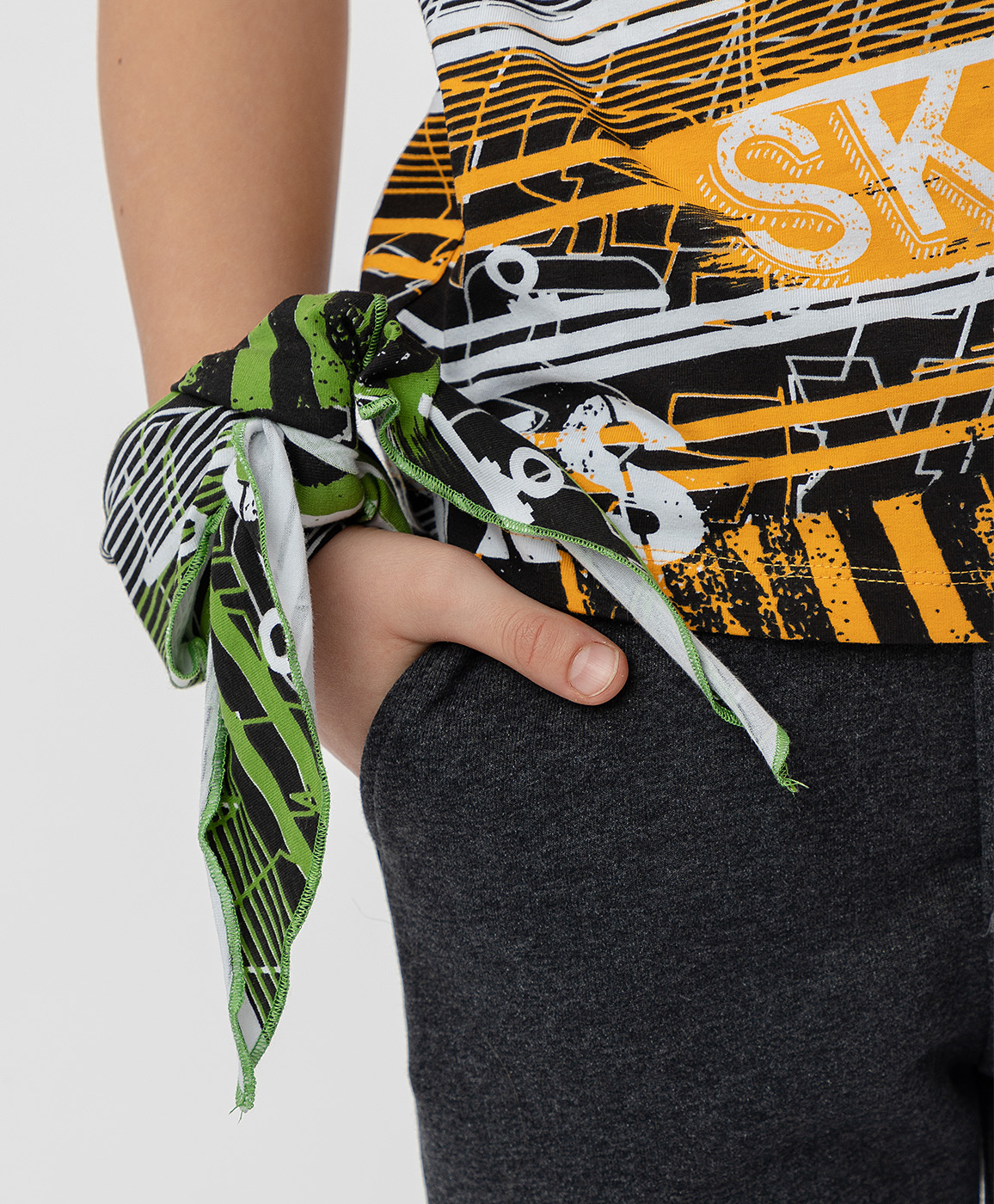 фото Зеленая бандана с принтом button blue