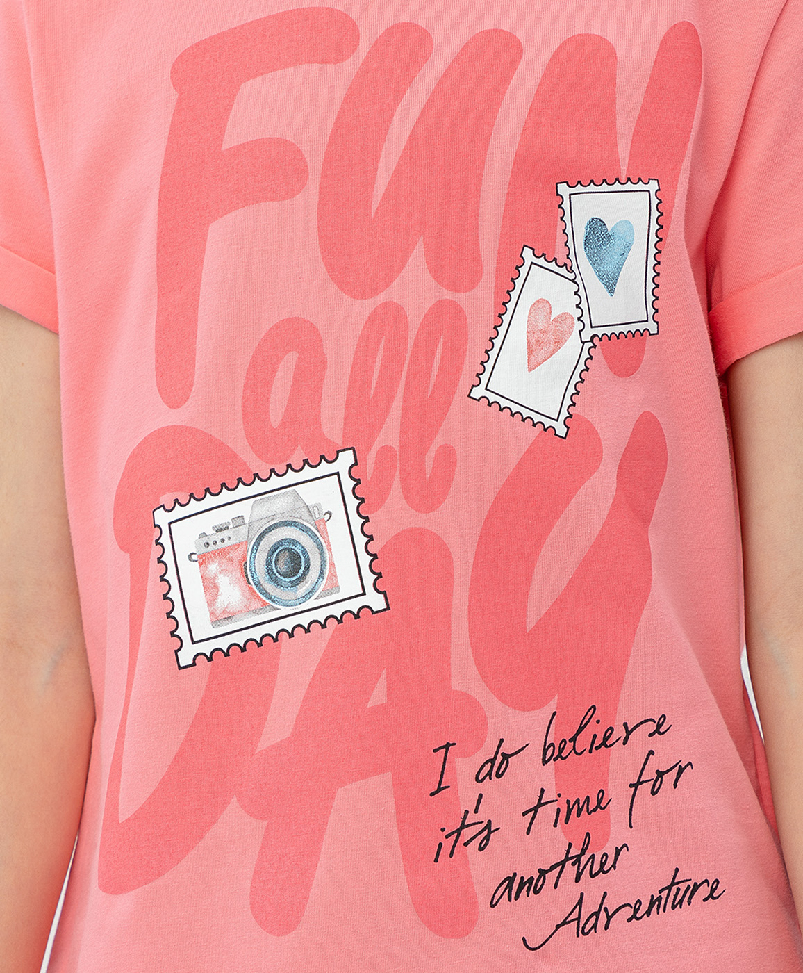 фото Розовая футболка с коротким рукавом button blue