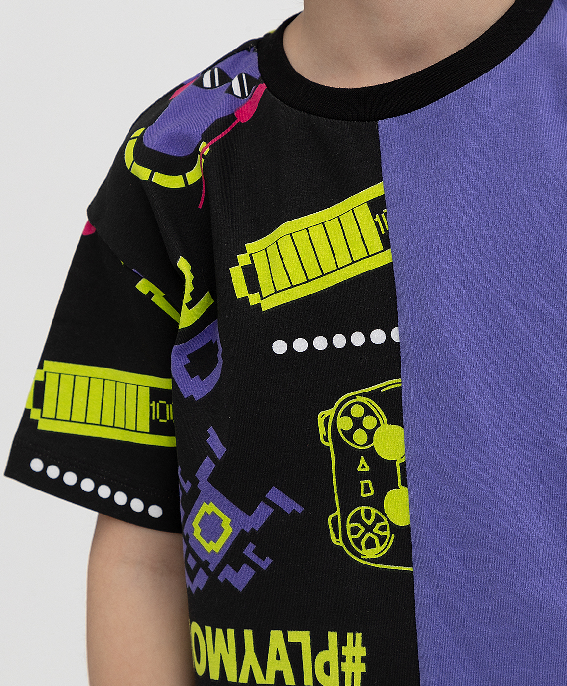 фото Фиолетовая футболка button blue