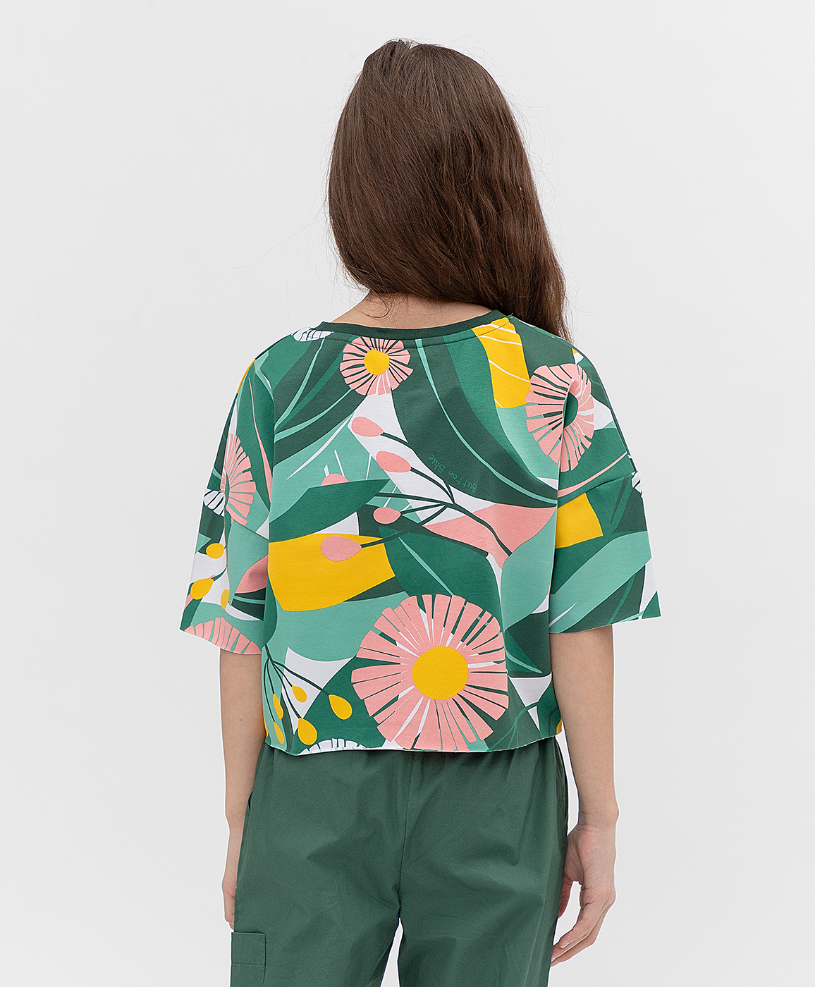 фото Зеленая футболка button blue