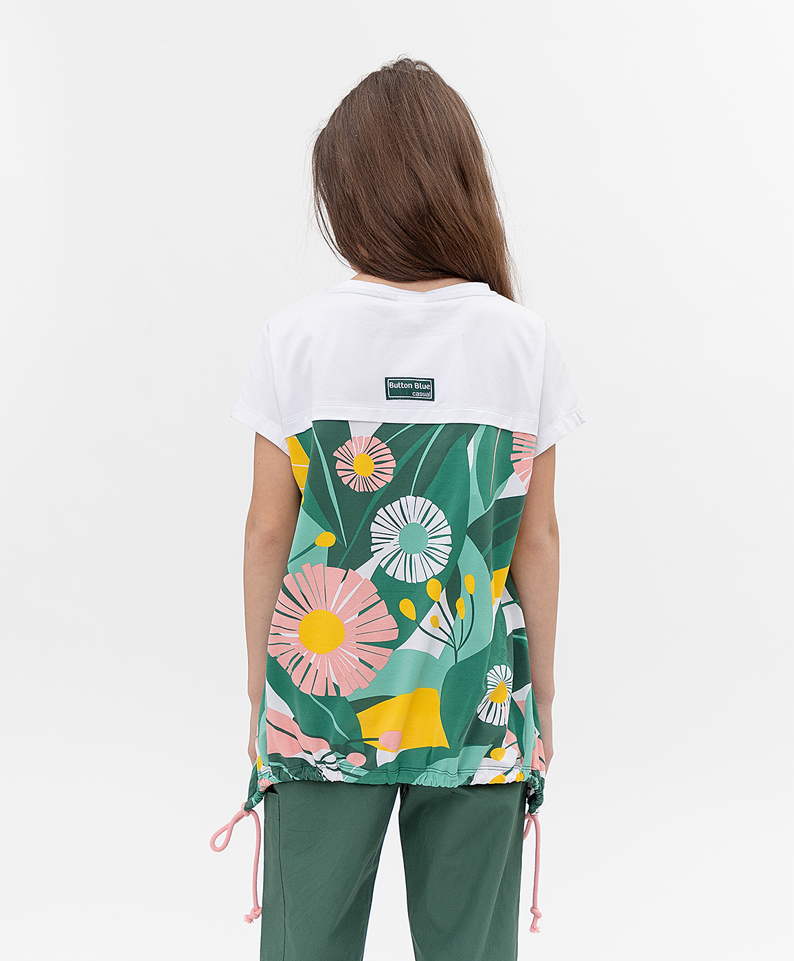 фото Белая футболка с принтом button blue