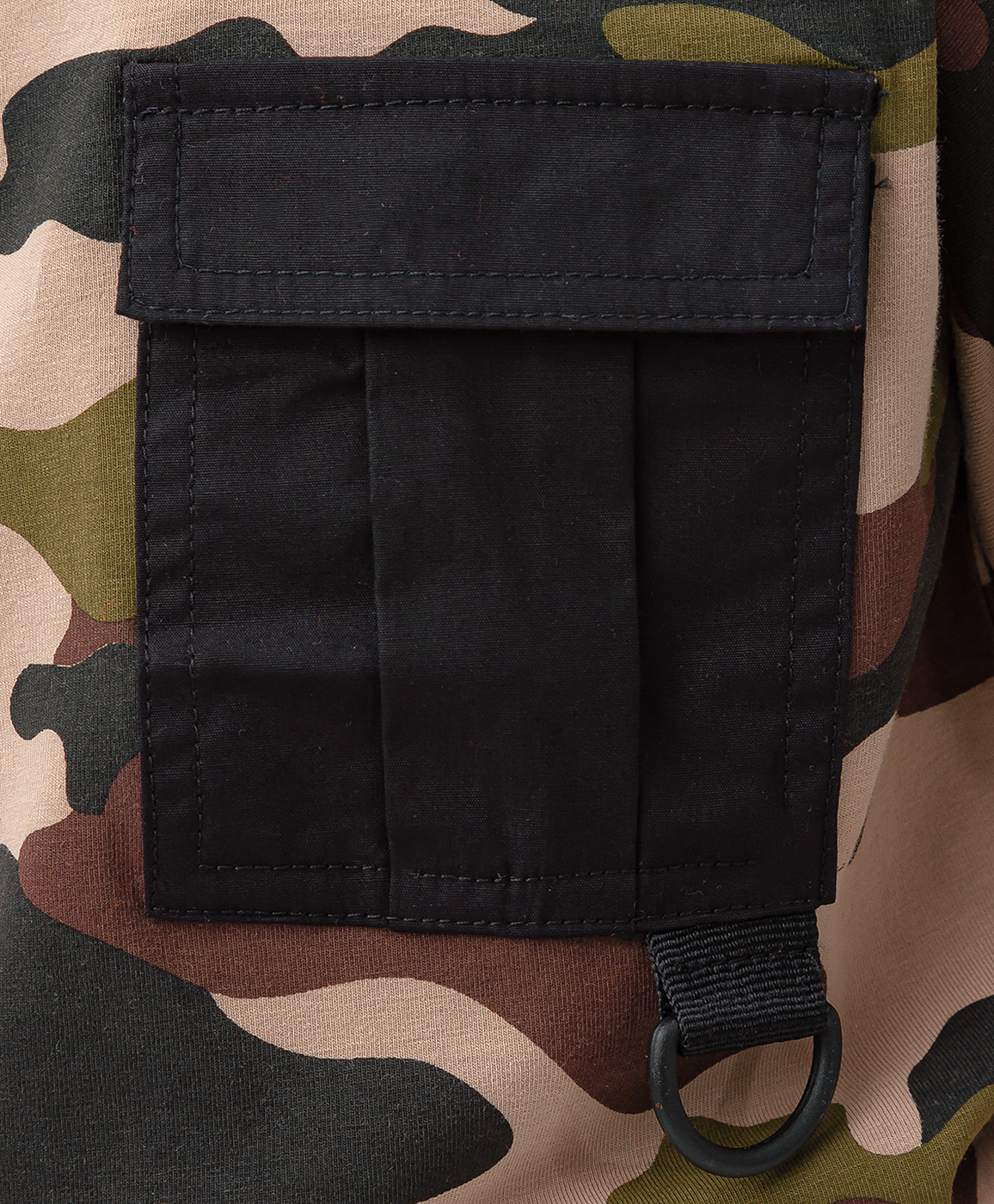 фото Футболка с коротким рукавом и ярким принтом в стиле милитари button blue