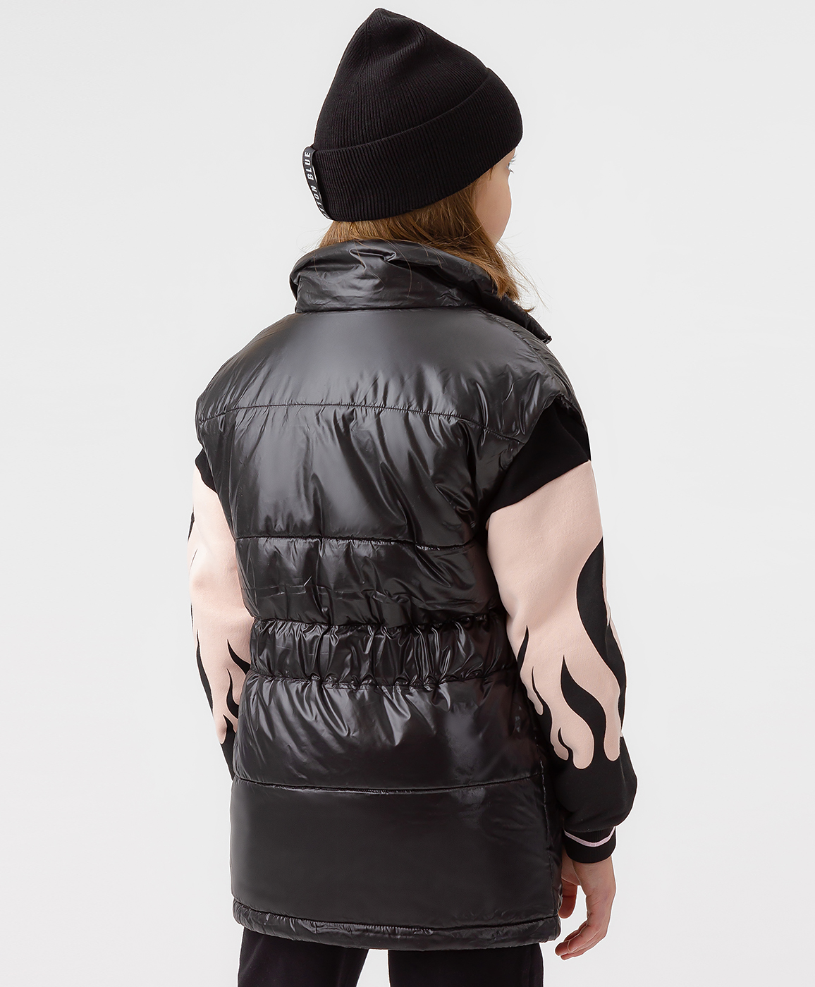 фото Жилет утепленный с поясом черный button blue