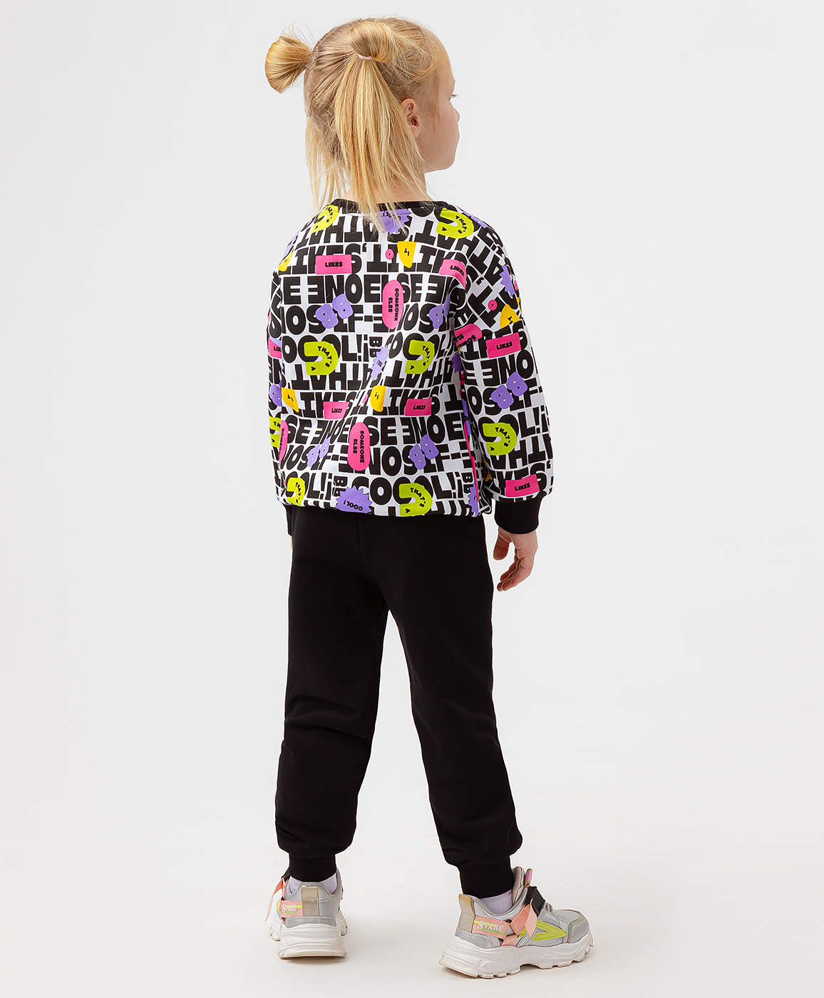 фото Брюки трикотажные с поясом на резинке черные button blue