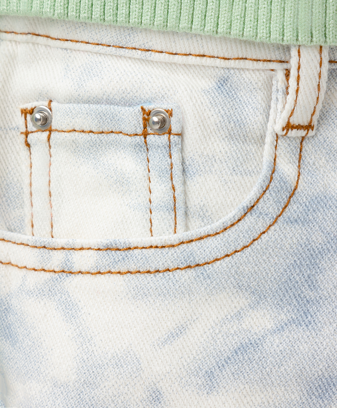 фото Джинсы mom fit голубые button blue