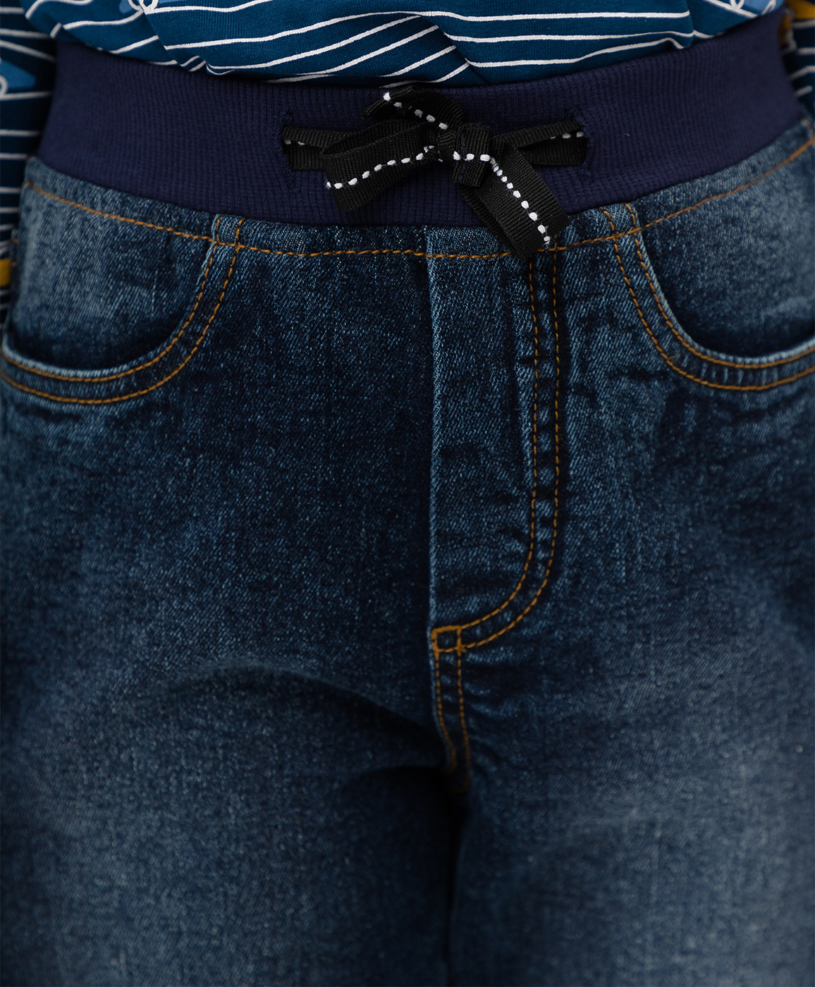 фото Синие джинсы button blue