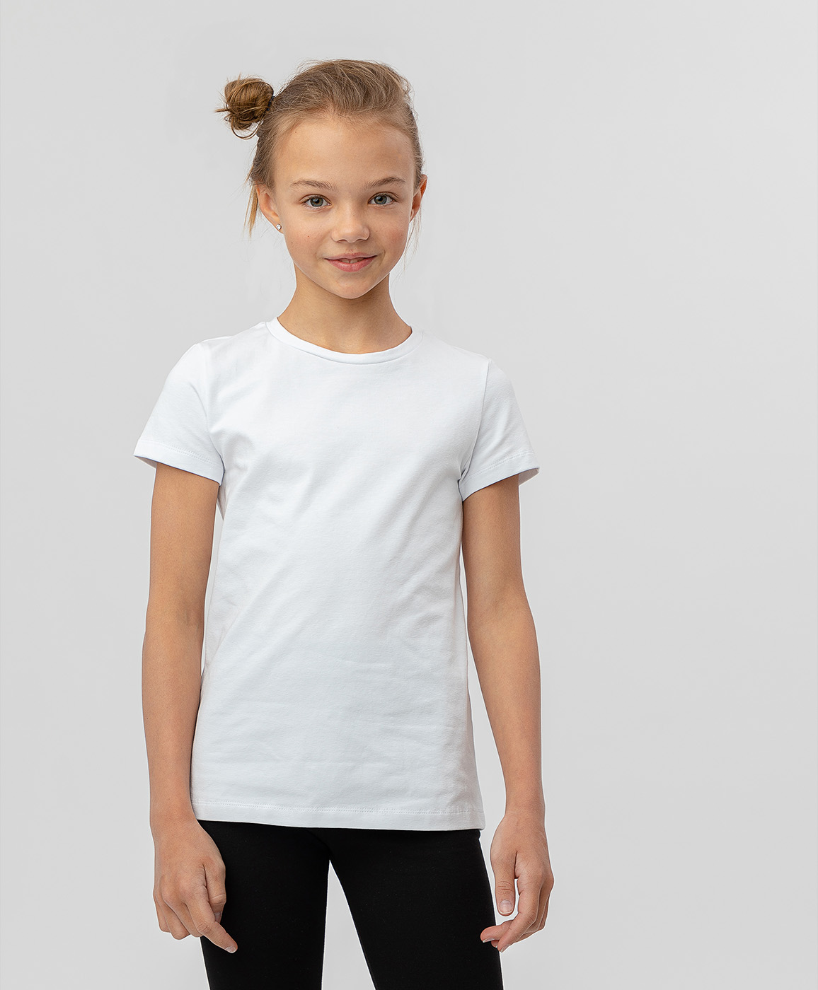 фото Белая футболка с коротким рукавом button blue