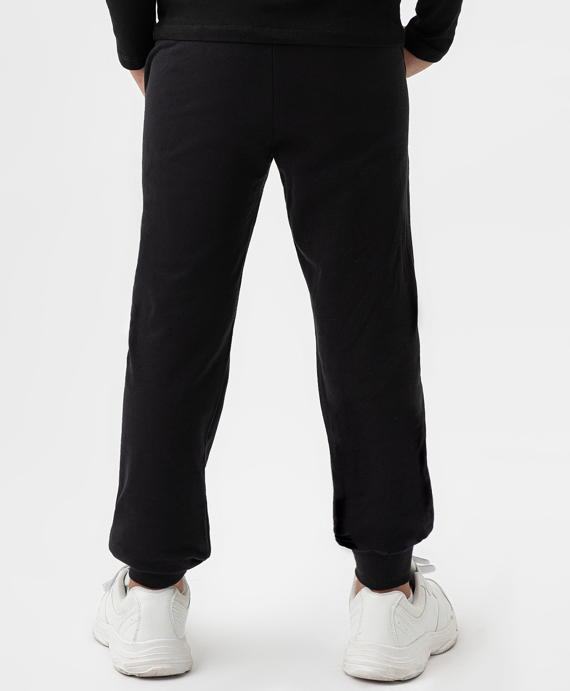 фото Брюки-джоггеры трикотажные черные button blue