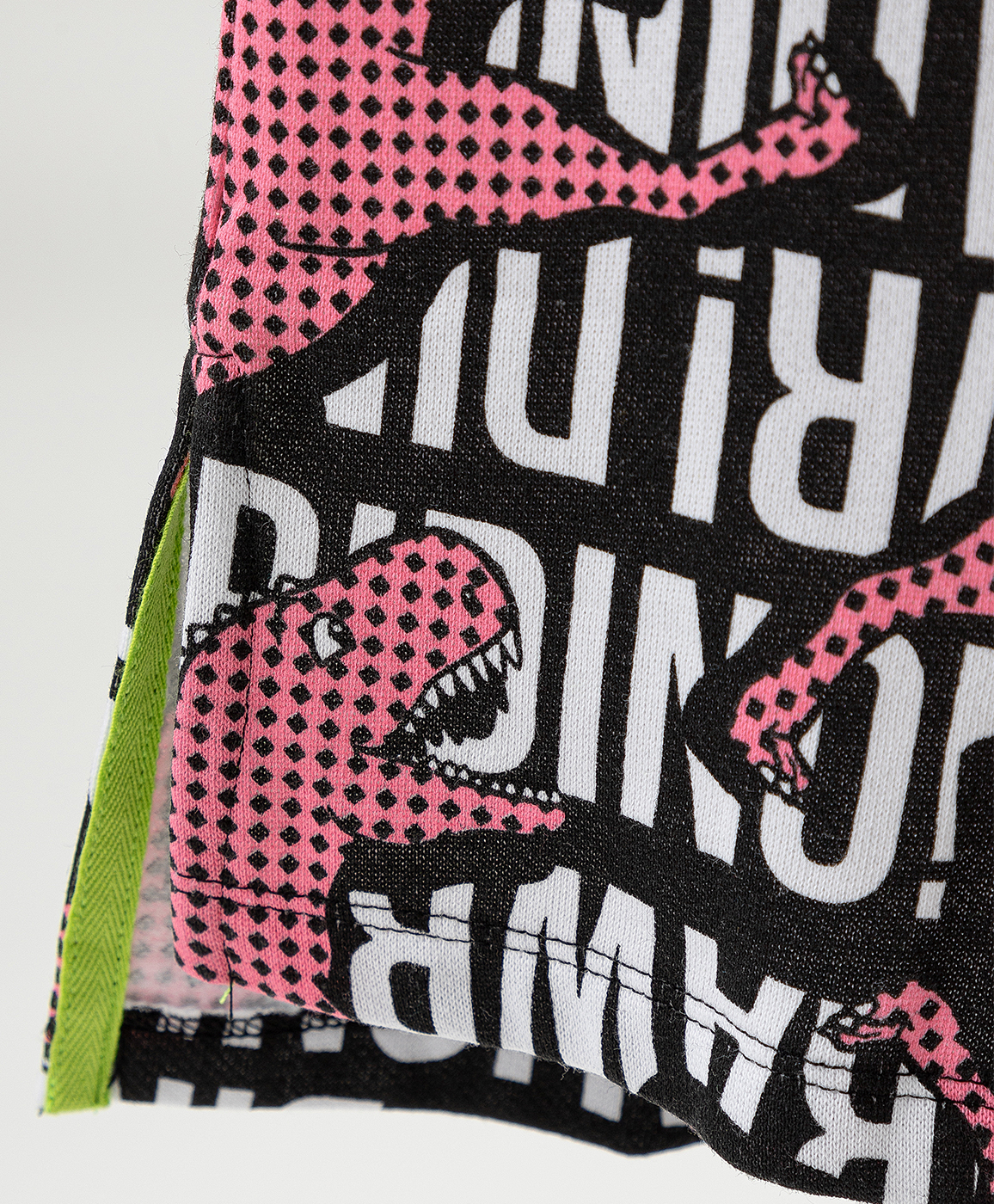 фото Платье трикотажное с принтом черное button blue