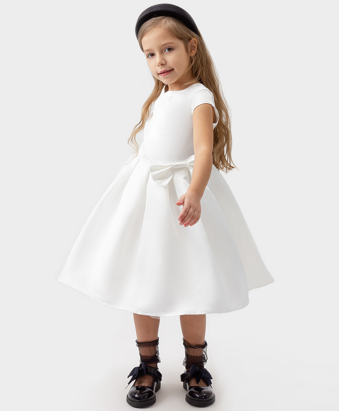 фото Платье нарядное с пышной юбкой и большим бантом белое button blue