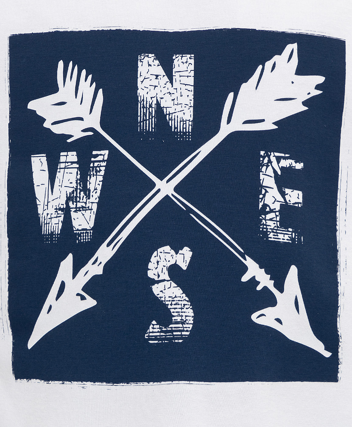 фото Белая футболка с принтом button blue