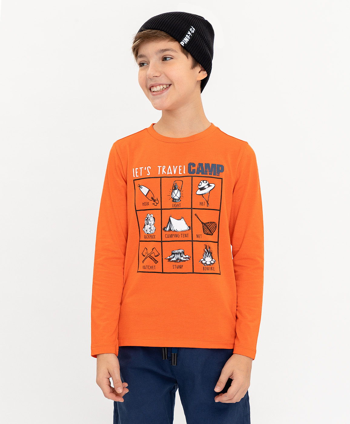 фото Оранжевая футболка с принтом button blue