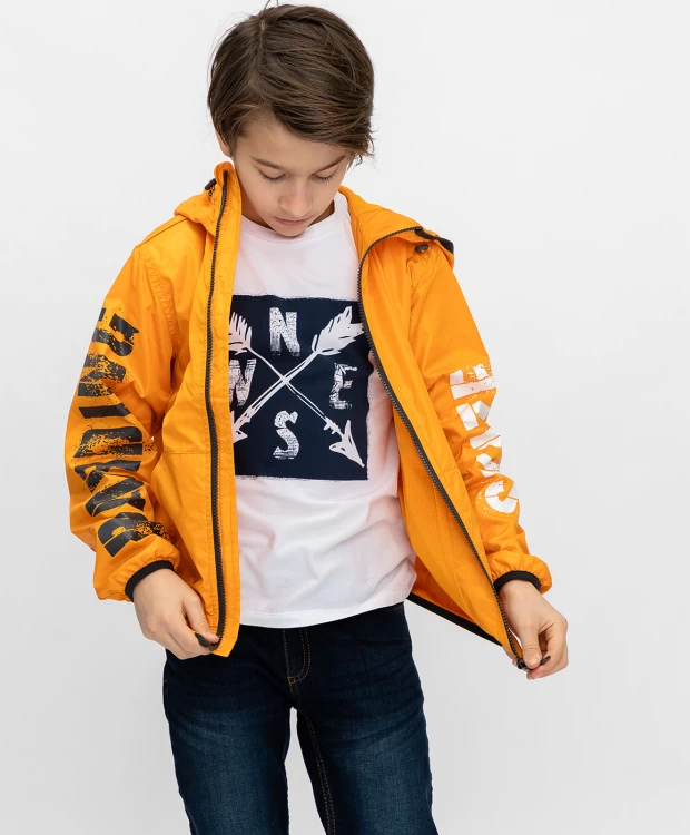 фото Оранжевая ветровка с принтом button blue (128)