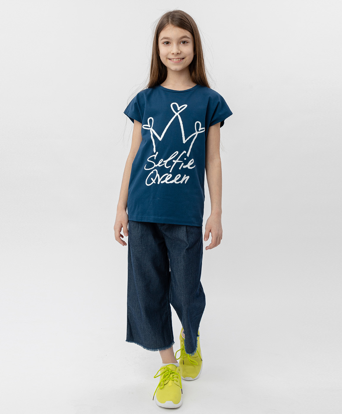 фото Синяя футболка с принтом button blue