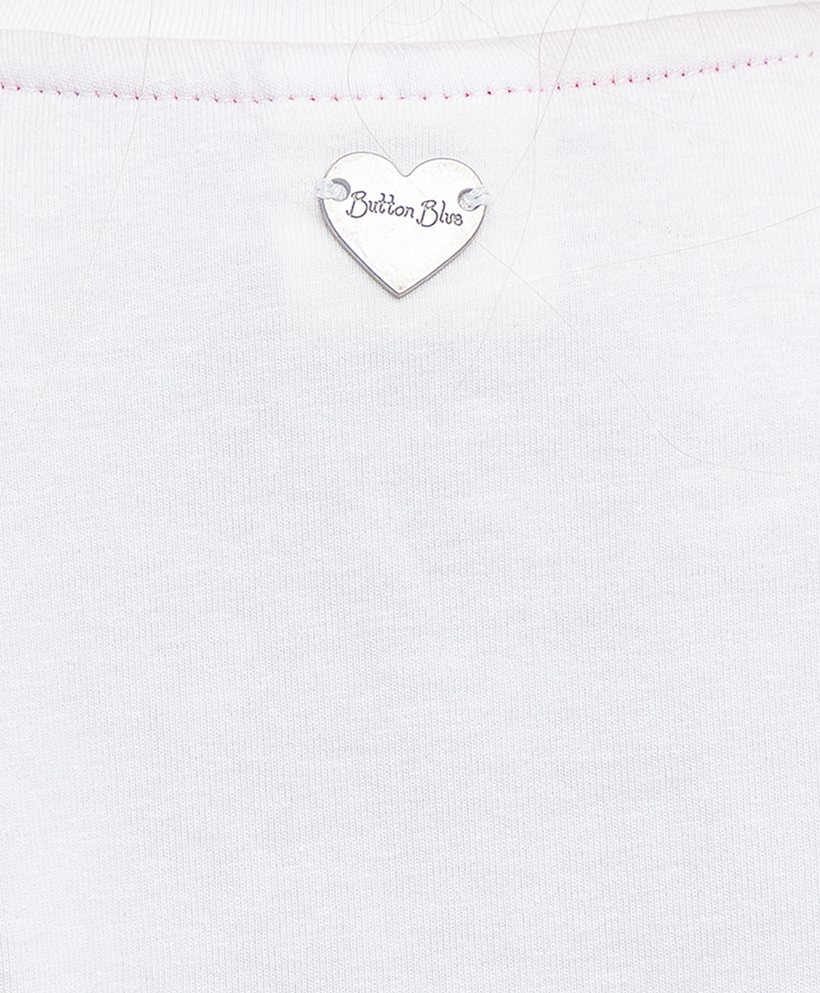 фото Белая футболка с баской button blue