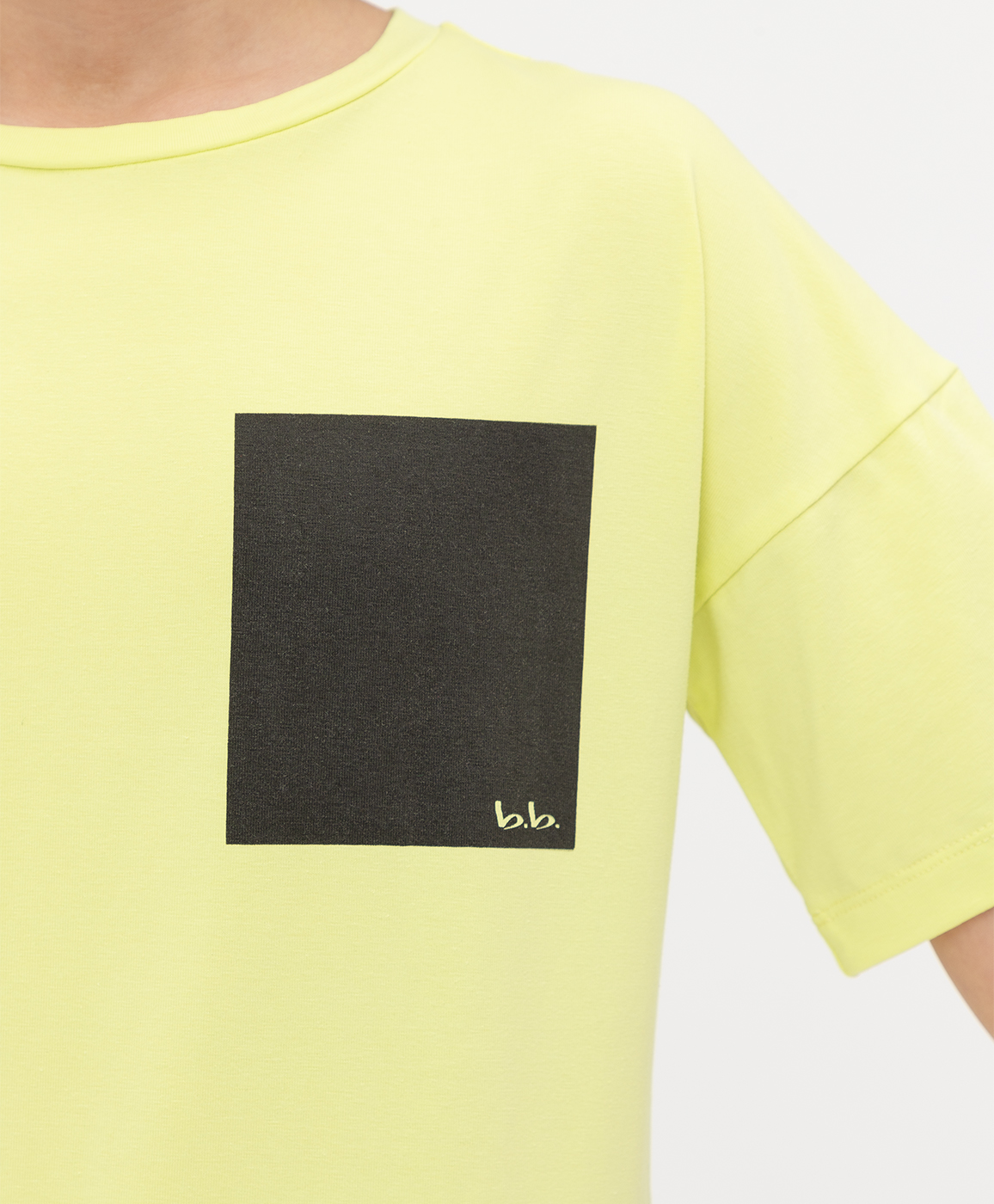 фото Салатовая футболка button blue