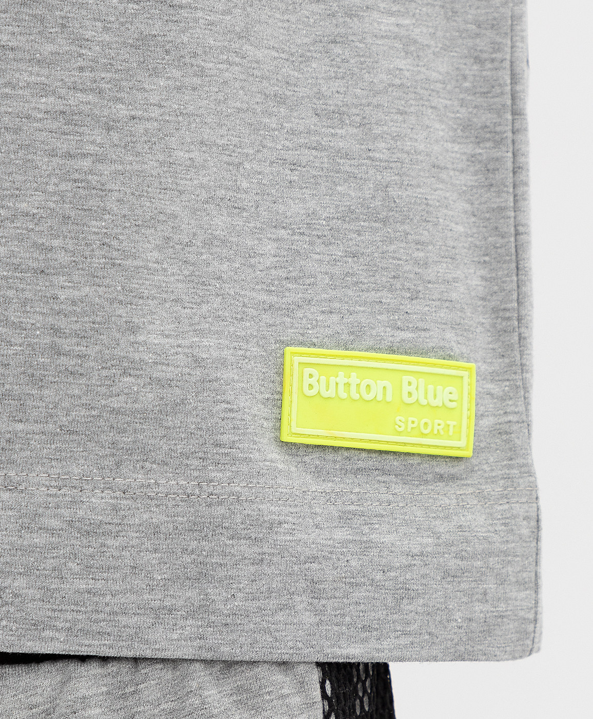 фото Серая футболка button blue