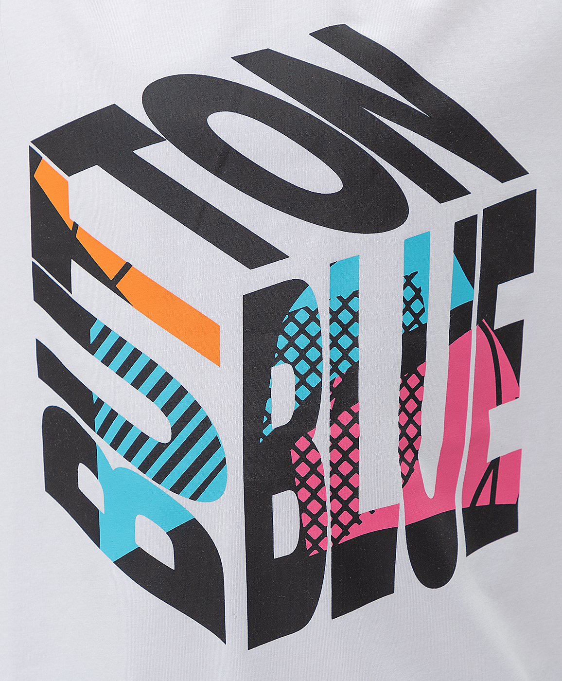 фото Белая футболка button blue