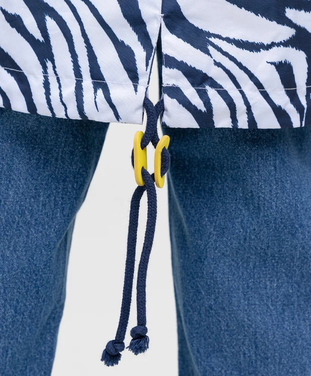 фото Ветровка с капюшоном и с анималистичным принтом button blue (134)