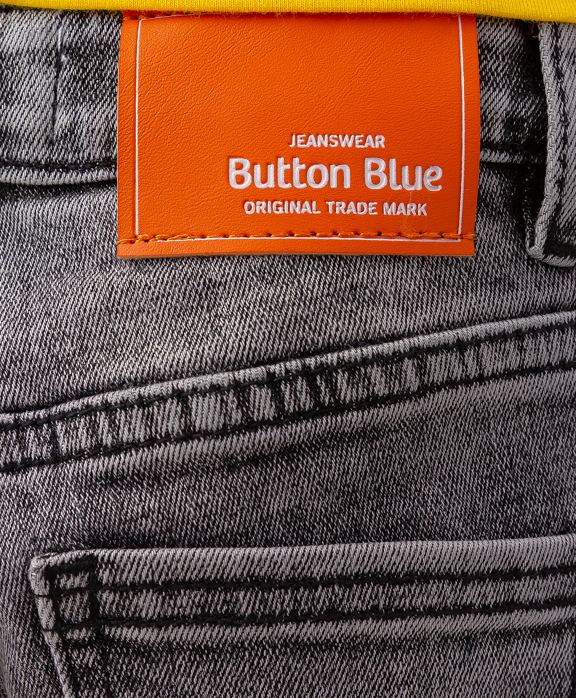 фото Джинсы прямого кроя серые button blue