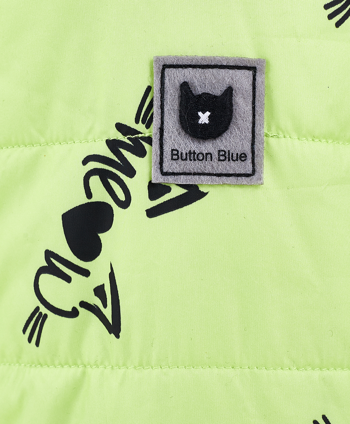 фото Салатовая демисезонная куртка с орнаментом button blue