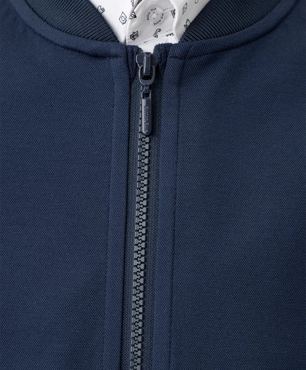 фото Толстовка (бомбер) на молнии без капюшона из плотного трикотажа синяя button blue (140)